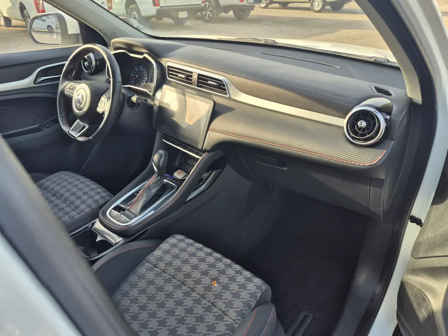 2023 MG ZS STD 