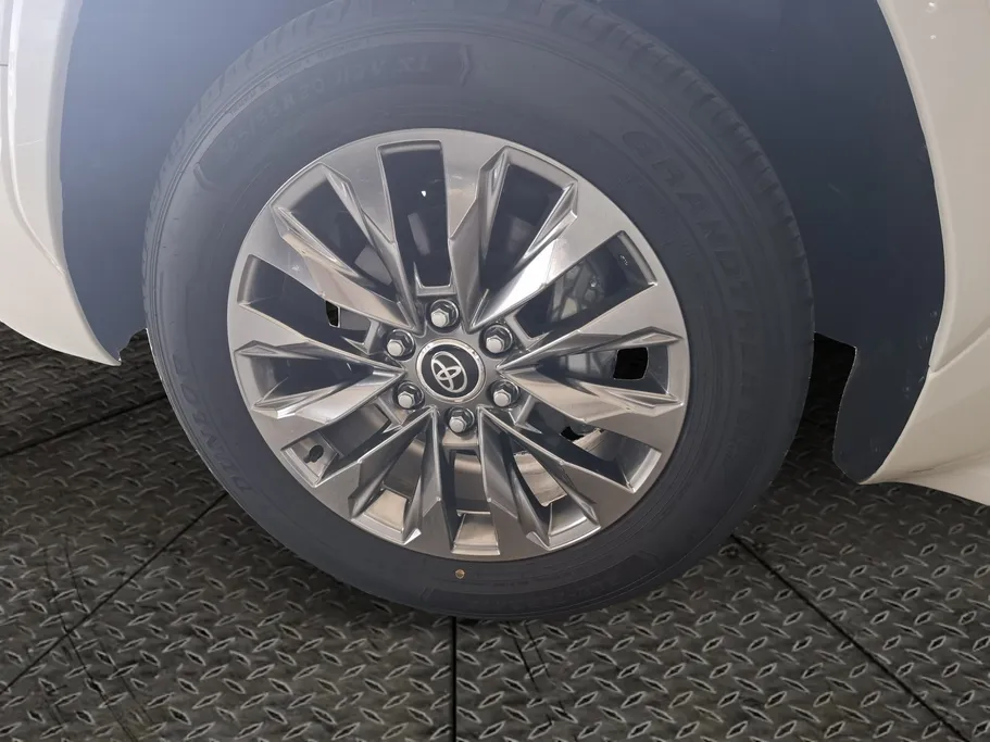 2026 Toyota Land Cruiser GXR 