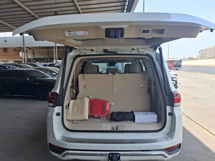 2026 Toyota Land Cruiser GXR 