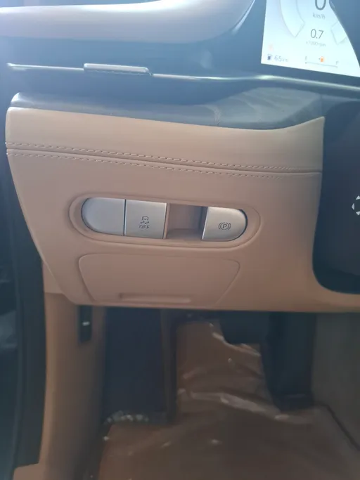 جينيسيس G90 Royal 2023 