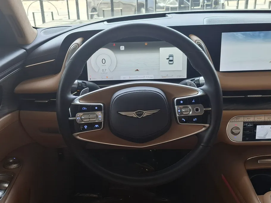 جينيسيس G90 Royal 2023 
