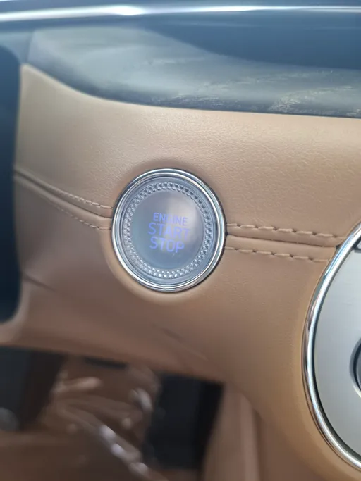 جينيسيس G90 Royal 2023 