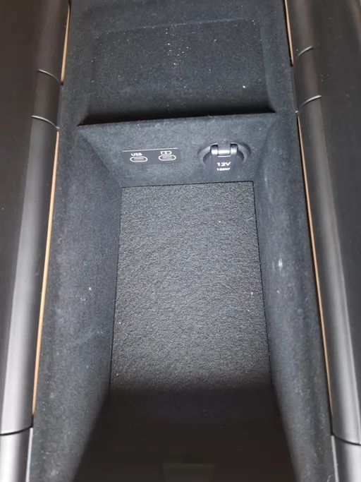 جينيسيس G90 Royal 2023 
