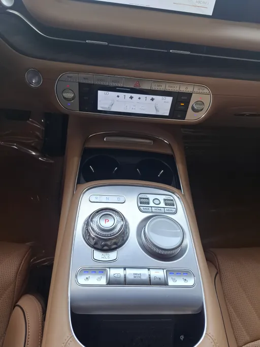 جينيسيس G90 Royal 2023 
