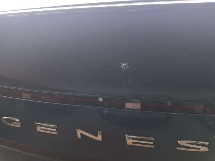 جينيسيس G90 Royal 2023 
