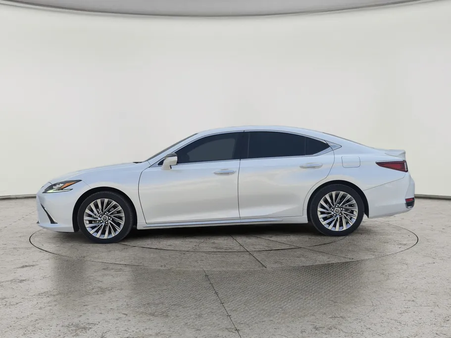 2024 Lexus ES 300 HH Hybrid Executive 