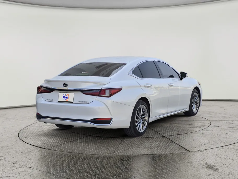 2024 Lexus ES 300 HH Hybrid Executive 