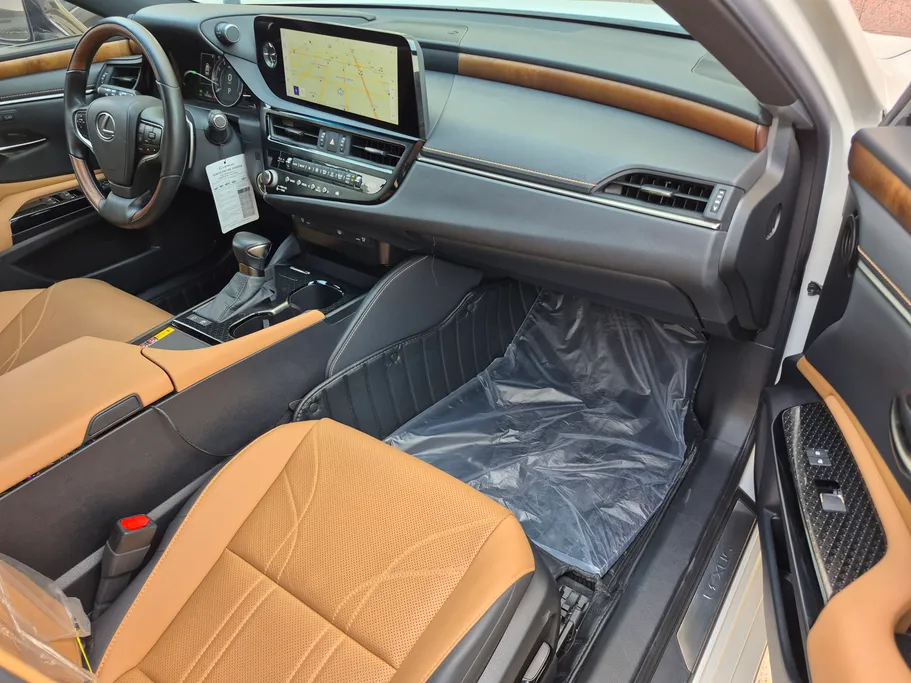 2024 Lexus ES 300 HH Hybrid Executive 