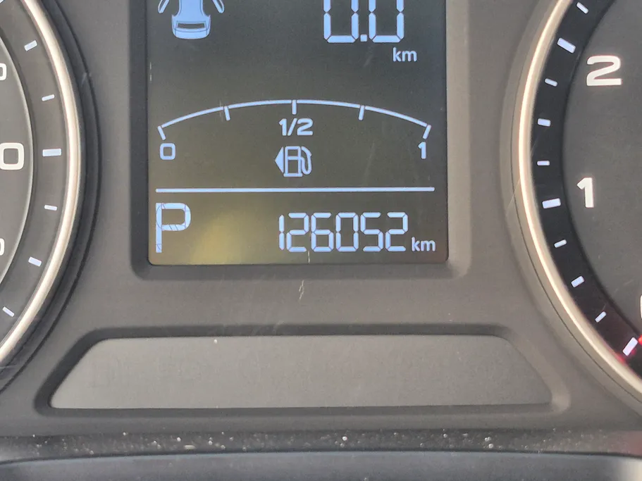 ام جي 5 STD 2023 