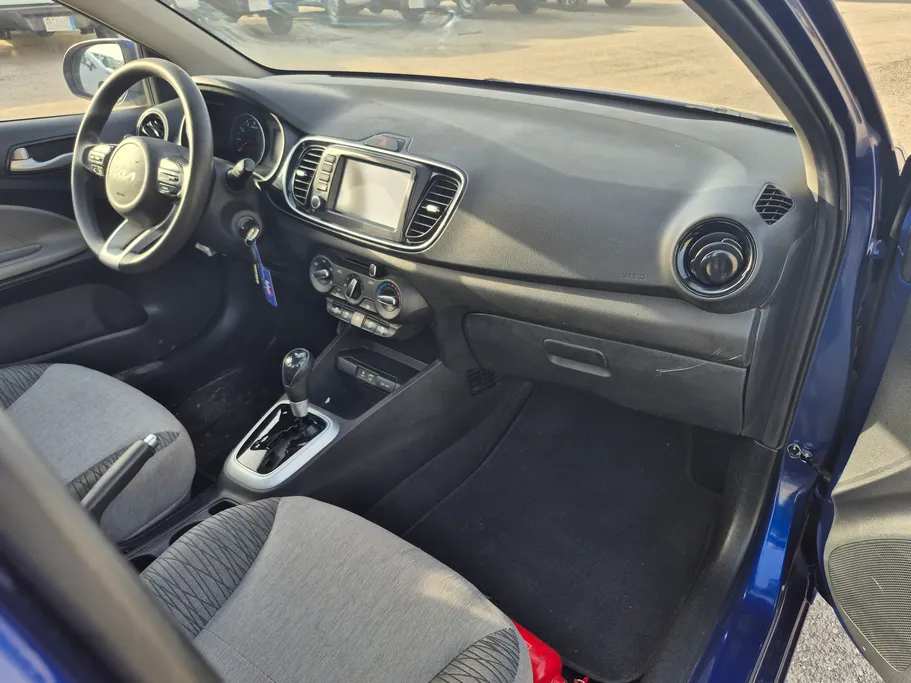 2024 Kia Pegas LX 