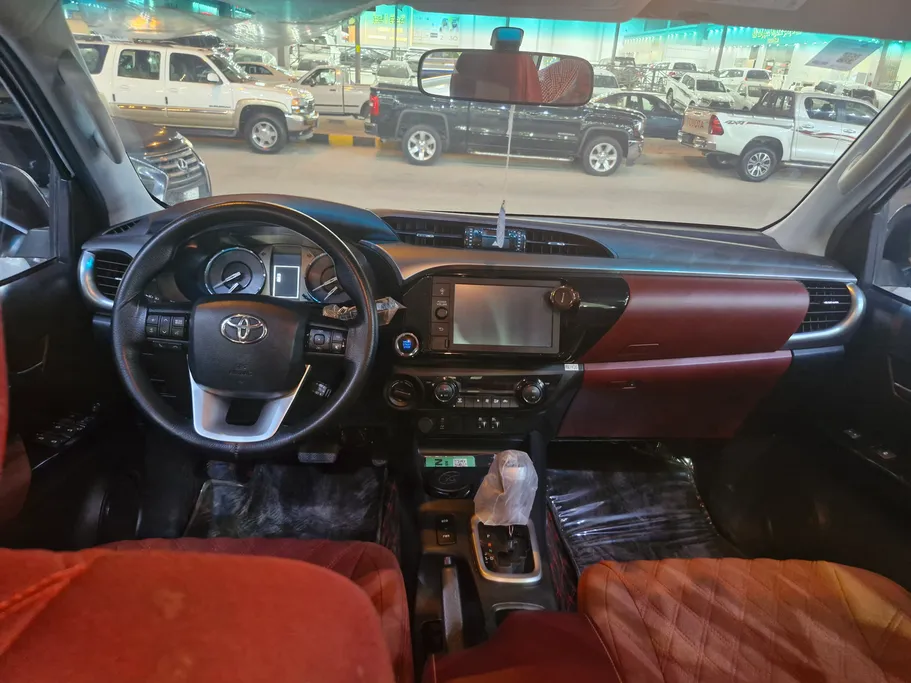 2022 Toyota Hilux SGLX 