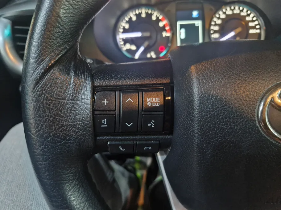 2022 Toyota Hilux SGLX 