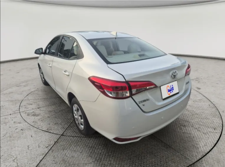 2022 Toyota Yaris  Y 