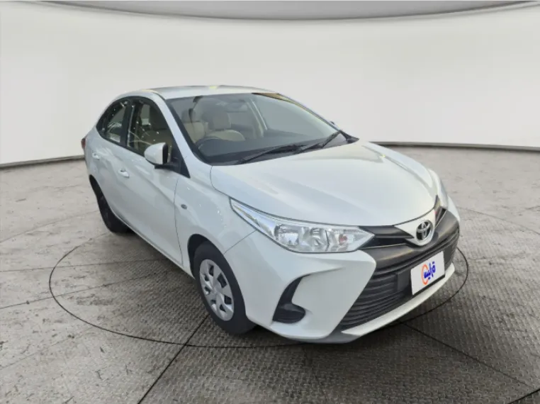2022 Toyota Yaris  Y 