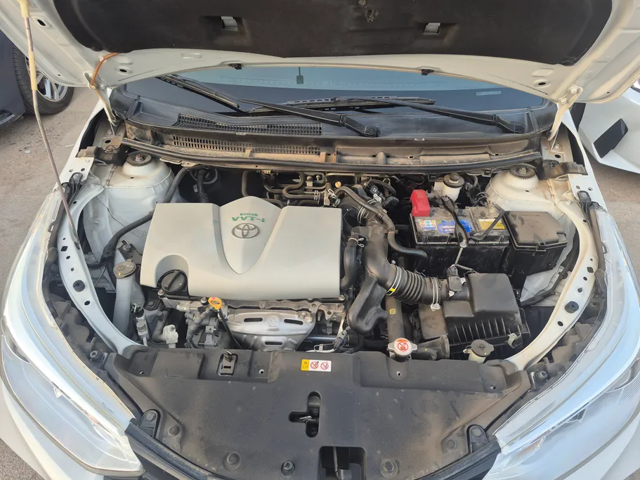 2022 Toyota Yaris  Y 
