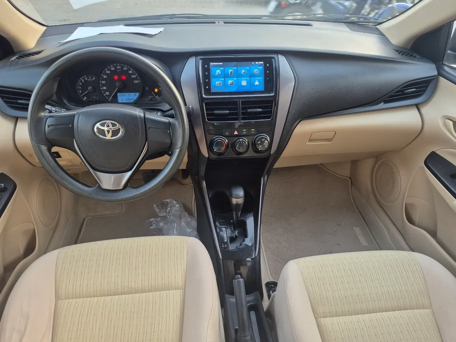 2022 Toyota Yaris  Y 