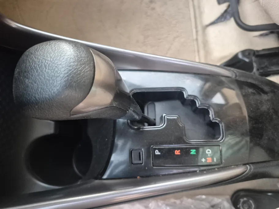 2022 Toyota Yaris  Y 