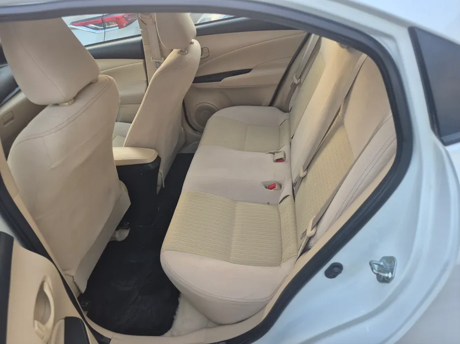 2022 Toyota Yaris  Y 