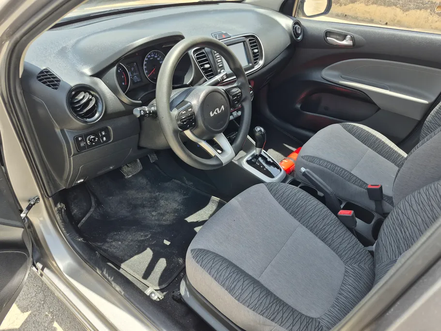 2024 Kia Pegas LX 