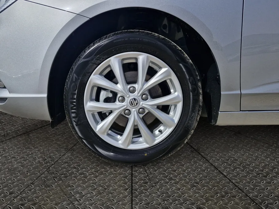 2026 MG 5 STD 