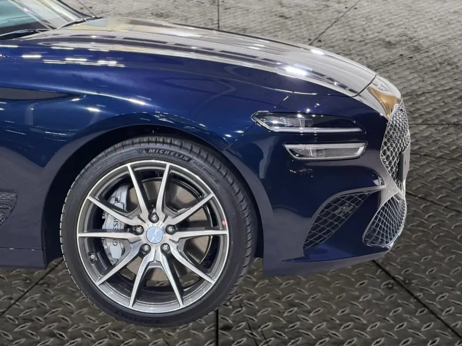 2026 Genesis G70 Prestige 