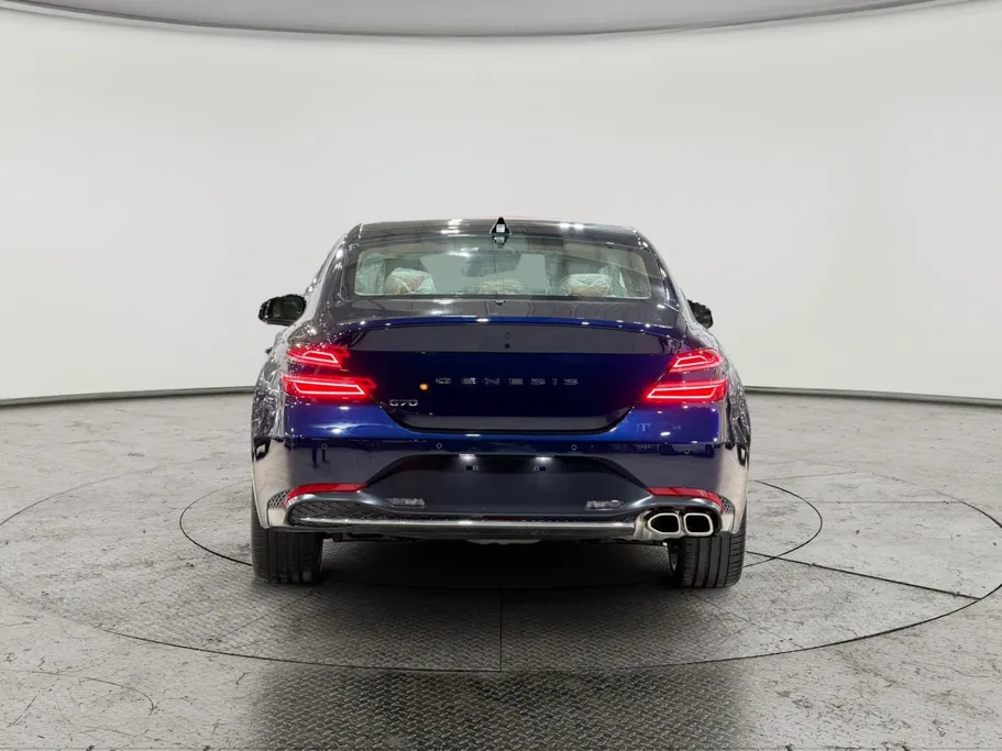 2026 Genesis G70 Prestige 