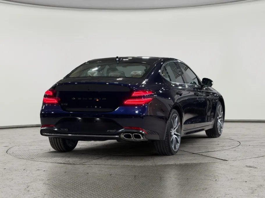 2026 Genesis G70 Prestige 