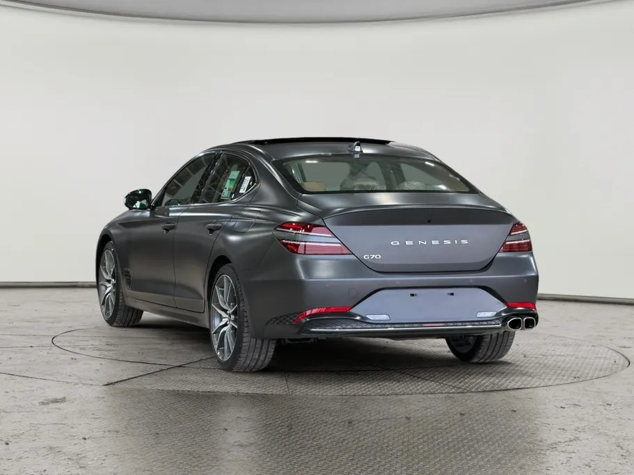 2026 Genesis G70 Prestige 