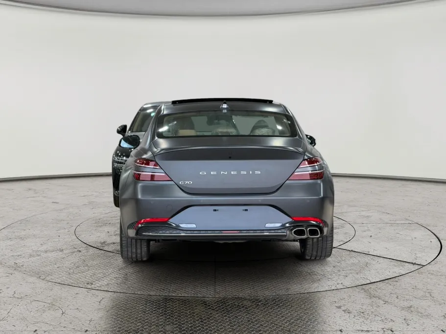 2026 Genesis G70 Prestige 