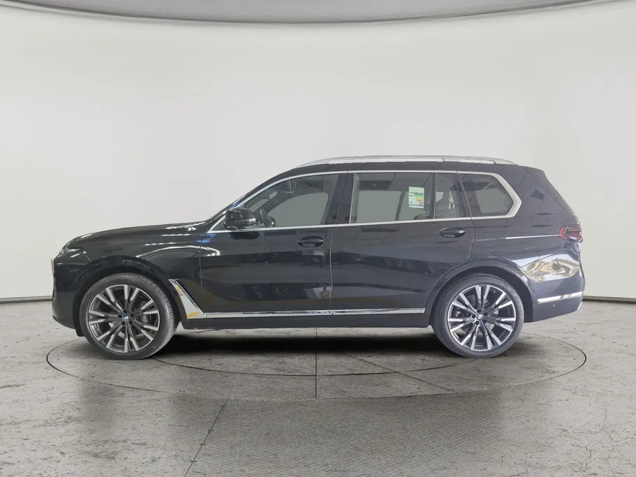 بي ام دبليو الفئة اكس 7 xDrive 40i	 2023 