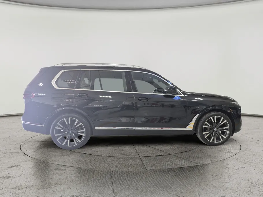 بي ام دبليو الفئة اكس 7 xDrive 40i	 2023 