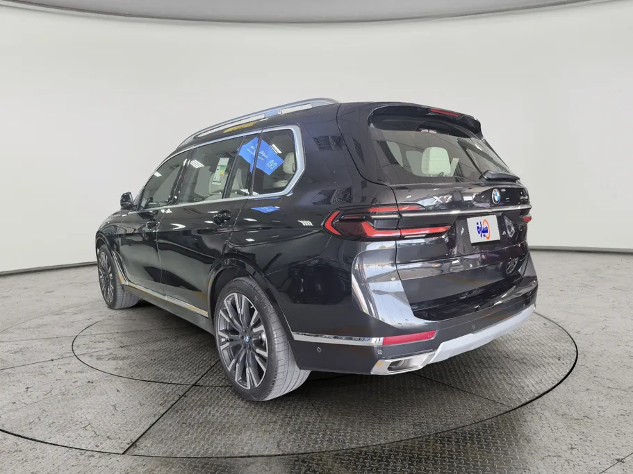 بي ام دبليو الفئة اكس 7 xDrive 40i	 2023 