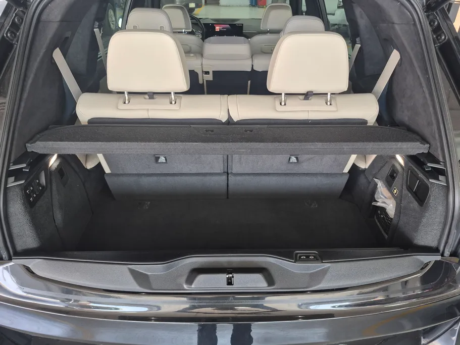 بي ام دبليو الفئة اكس 7 xDrive 40i	 2023 