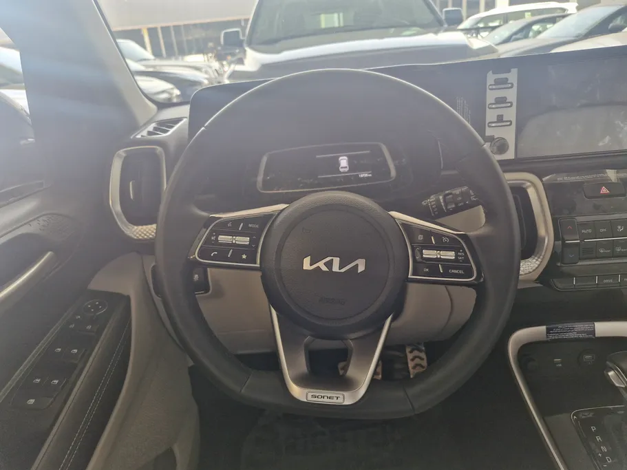 2023 Kia SONET GL 