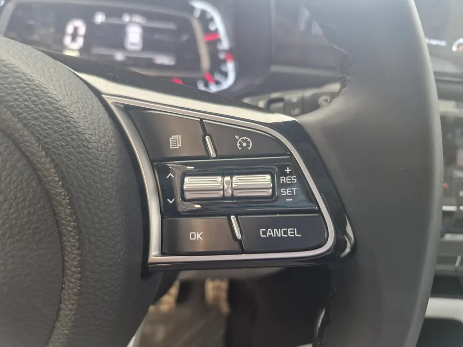 2023 Kia SONET GL 