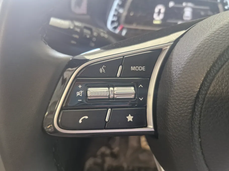 2023 Kia SONET GL 