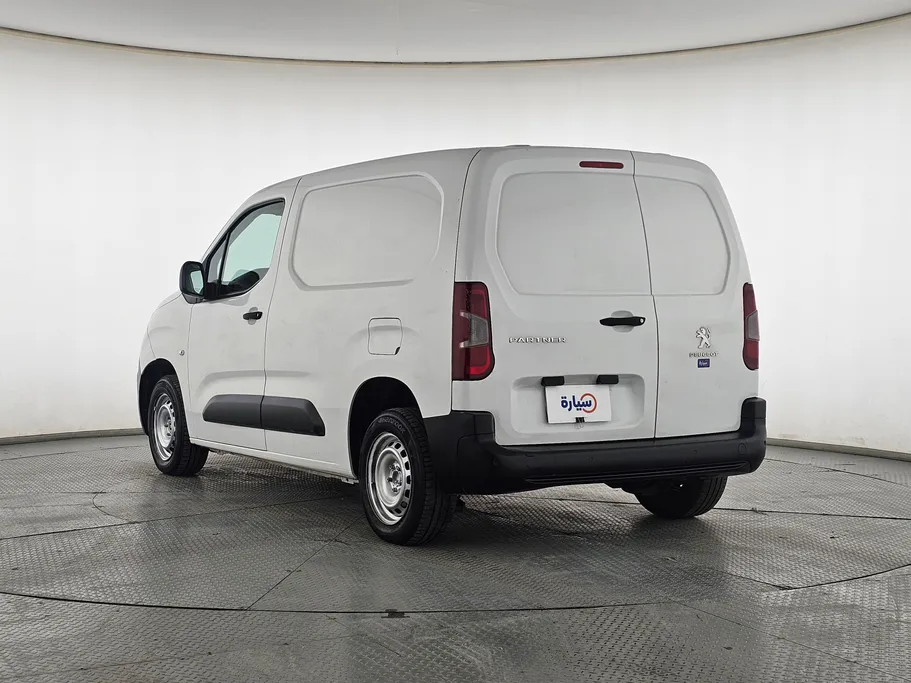 بيجو بارتنر Short van 2021 
