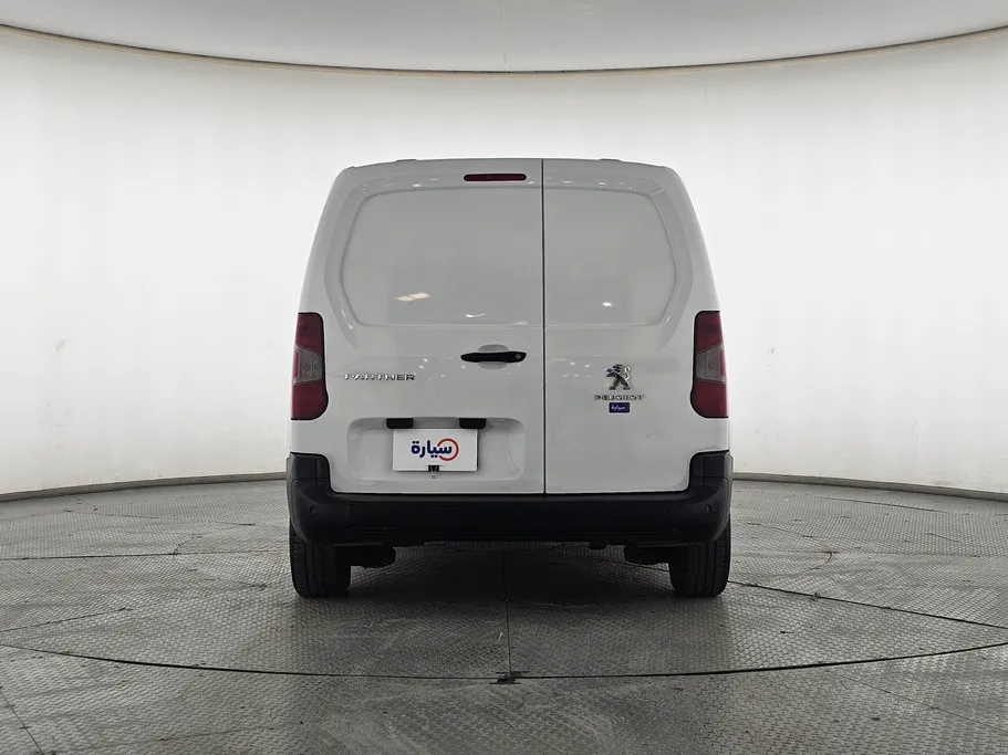 بيجو بارتنر Short van 2021 