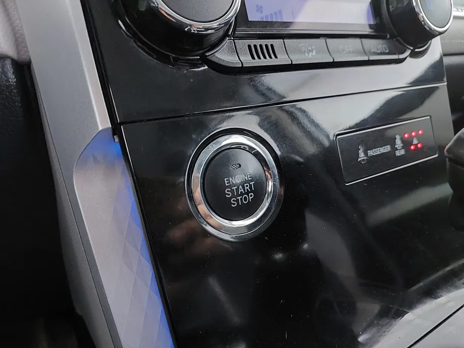 2023 Toyota Veloz GLX 