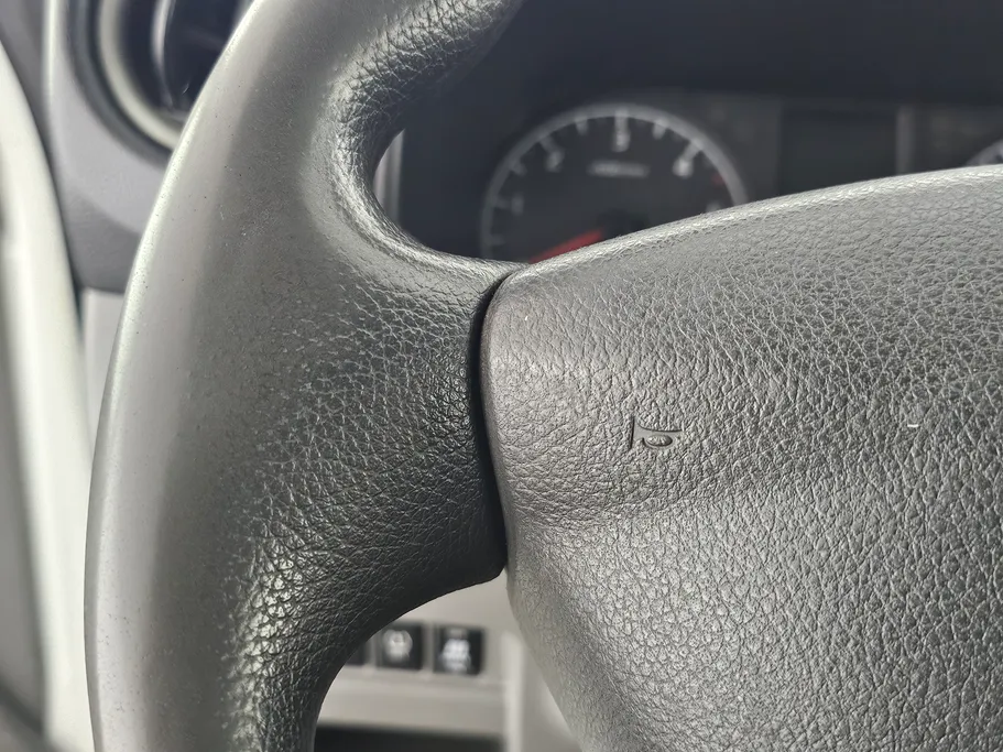 نيسان باص اورفان NV350 2021 