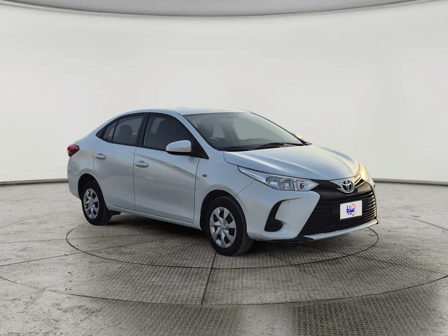 2022 Toyota Yaris  Y 