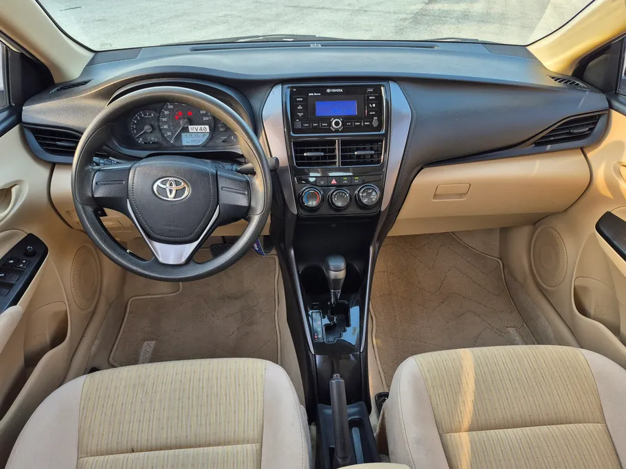 2022 Toyota Yaris  Y 
