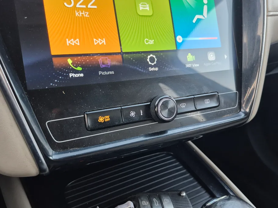 2023 ام جي 5 LUX 