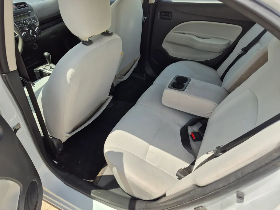 2021 Mitsubishi Attrage GLX LL 