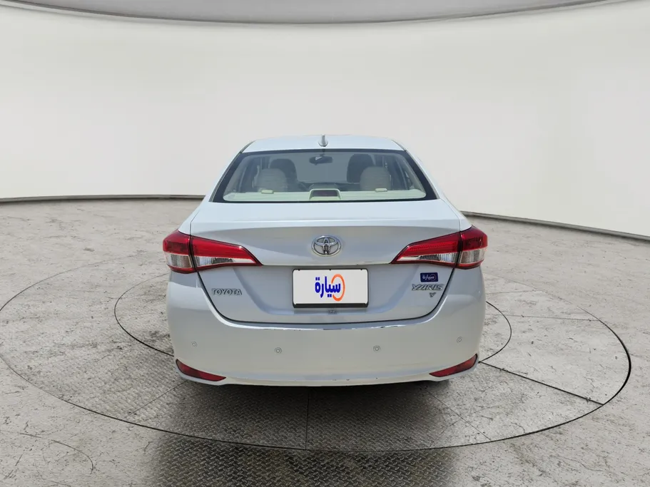 2022 Toyota Yaris  Y 