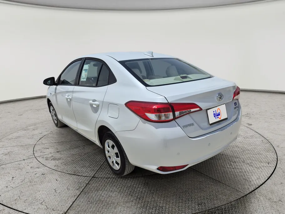 2022 Toyota Yaris  Y 