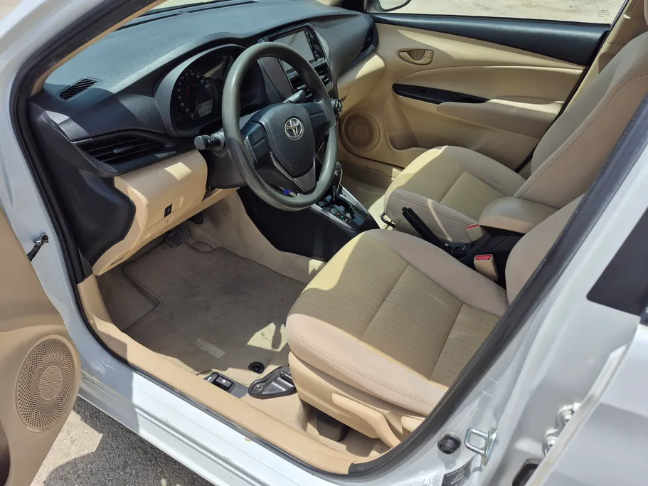 2022 Toyota Yaris  Y 
