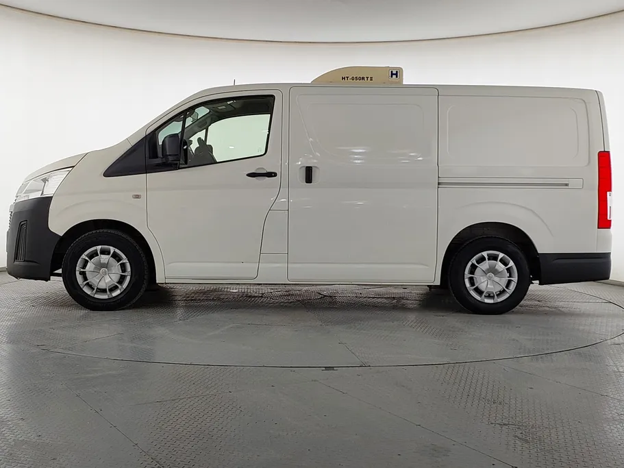 2021 Toyota Haice فان بضاعه 