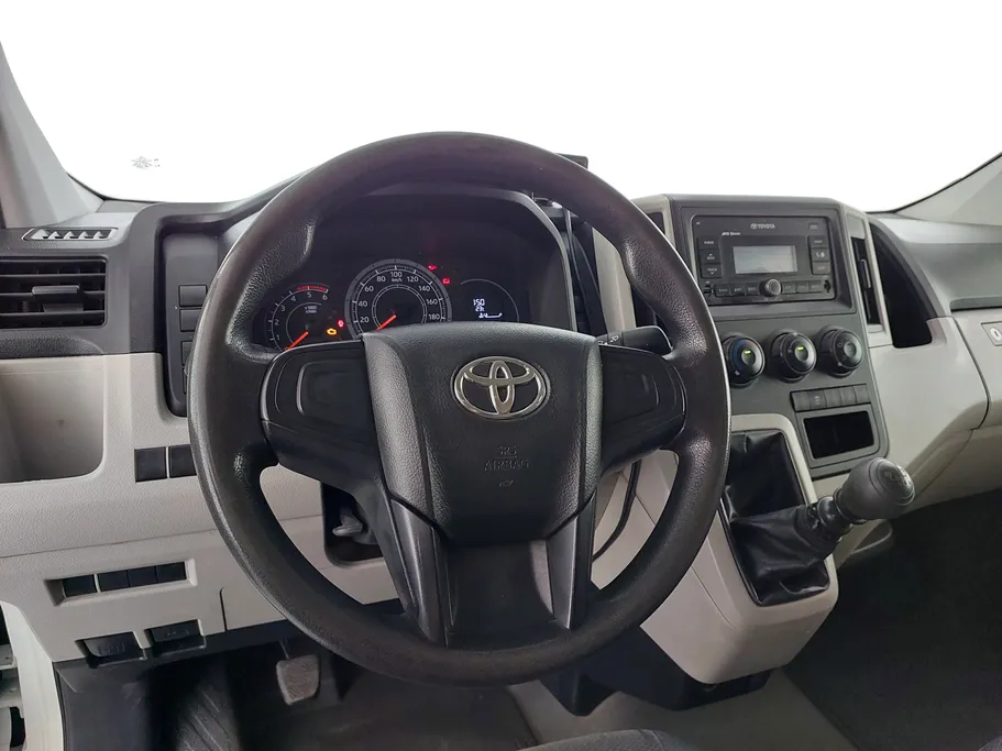 2021 Toyota Haice فان بضاعه 