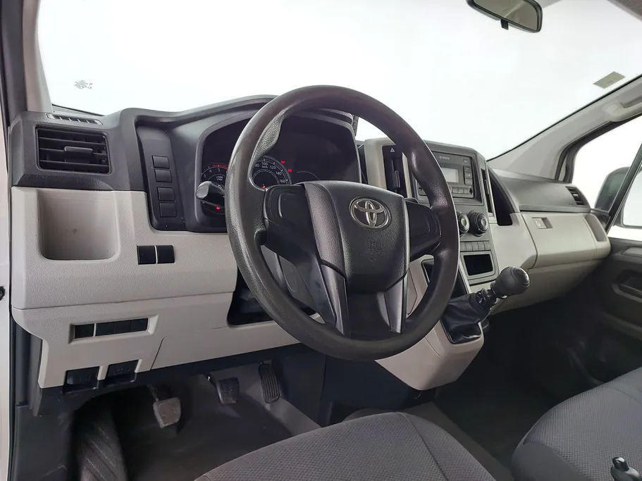 2021 Toyota Haice فان بضاعه 